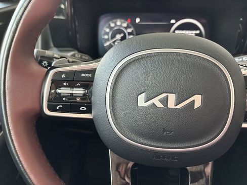 Used 2022 Kia Sorento SX AWD/4WD image 16