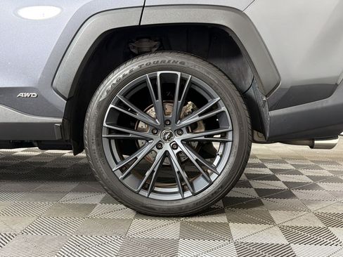 Used 2022 Toyota RAV4 Limited AWD/4WD image 9
