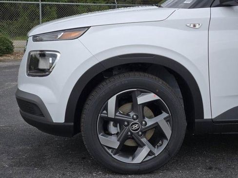 New 2026 Hyundai Venue SEL image 5