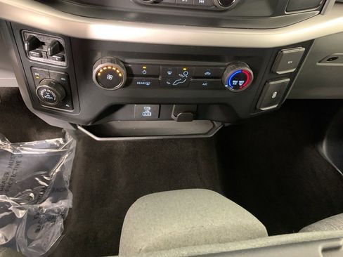 Used 2022 Ford F150 XLT w/ Trailer Tow Package image 24