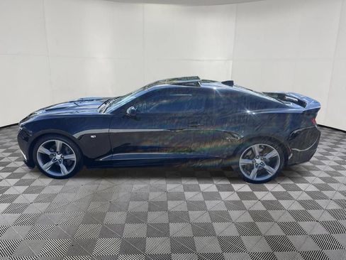 Used 2016 Chevrolet Camaro SS RWD image 8