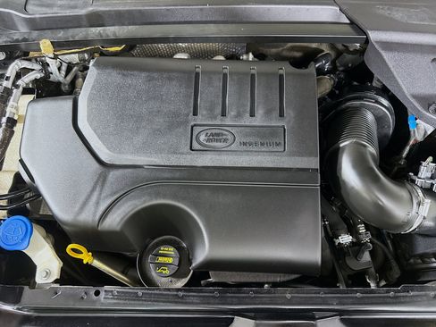 Used 2019 Land Rover Discovery Sport HSE AWD/4WD image 38