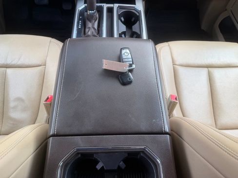 Used 2019 Ford F150 Lariat w/ Equipment Group 502A Luxury AWD/4WD image 22