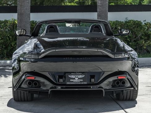 Used 2022 Aston Martin V8 Vantage Roadster RWD image 6