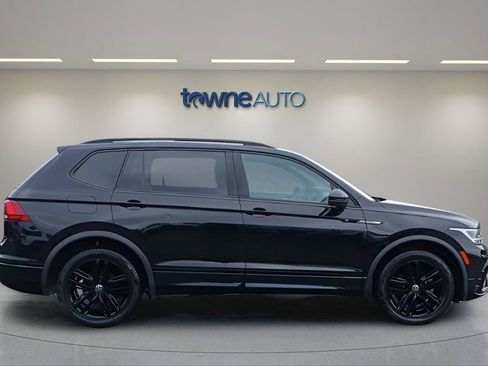 Used 2022 Volkswagen Tiguan SE R-Line image 6