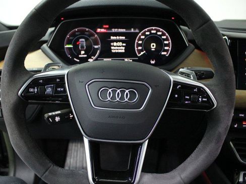 Used 2023 Audi e-tron GT Premium Plus image 10