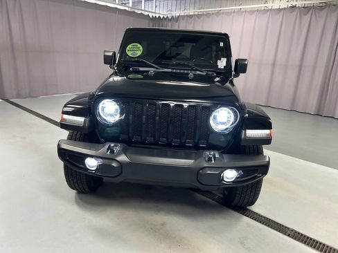 Used 2021 Jeep Wrangler Unlimited Sahara image 2