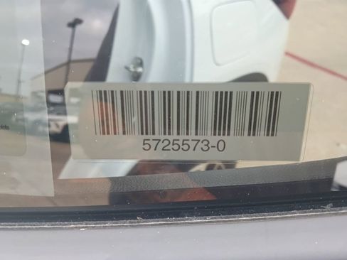 Used 2025 Chevrolet TrailBlazer LT AWD/4WD image 9