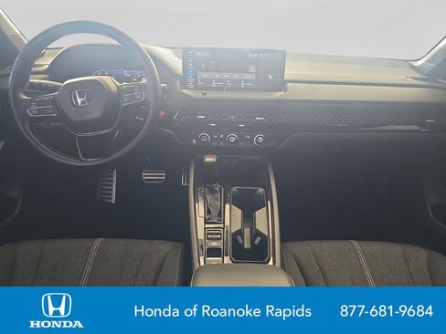Used 2024 Honda Accord Sport image 12