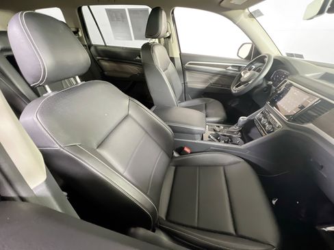 Used 2023 Volkswagen Atlas SE image 28