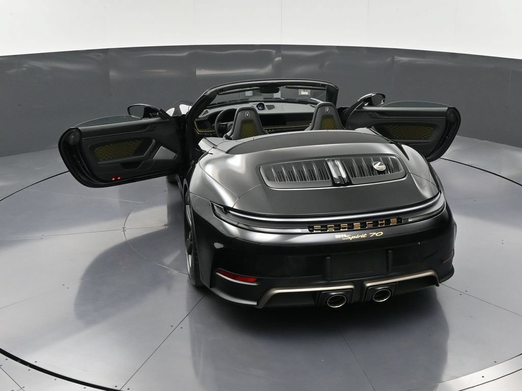 Certified 2026 Porsche 911 GTS RWD image 39