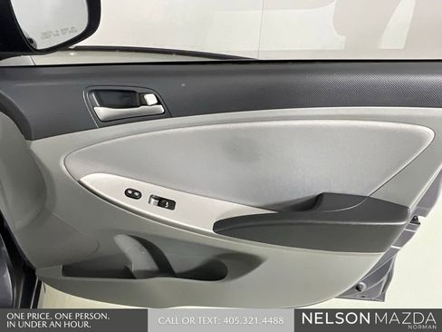 Used 2017 Hyundai Accent SE image 20