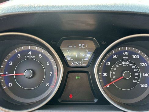 Used 2016 Hyundai Elantra SE w/ Option Group 02 FWD image 24