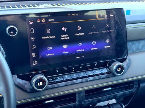 Used 2024 Chevrolet Colorado ZR2 image 27