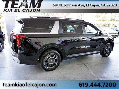 Certified 2025 Kia Carnival EX FWD image 8