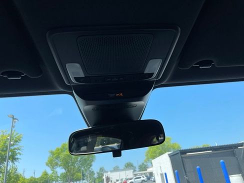 Certified 2025 Honda HR-V Sport image 16