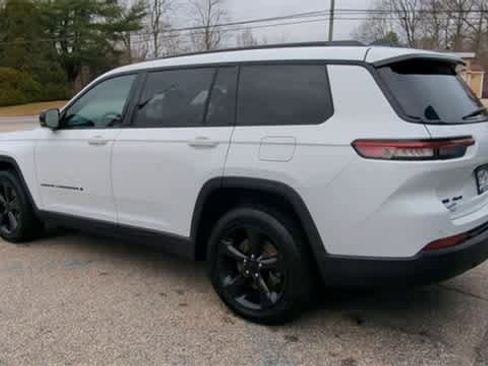 Used 2021 Jeep Grand Cherokee L Laredo image 6
