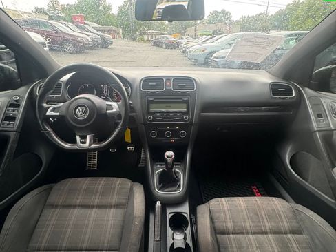 Used 2011 Volkswagen GTI 4-Door FWD image 13