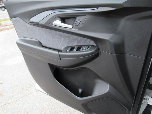 Used 2023 Chevrolet TrailBlazer LT image 26