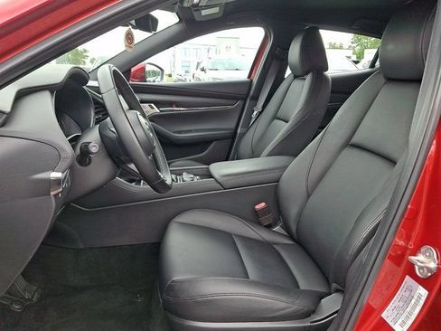 Used 2020 MAZDA MAZDA3 Hatchback w/ Preferred Package FWD image 17