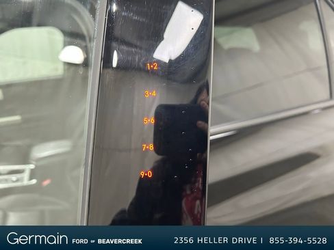 Used 2022 Ford Explorer XLT w/ Equipment Group 202A image 13