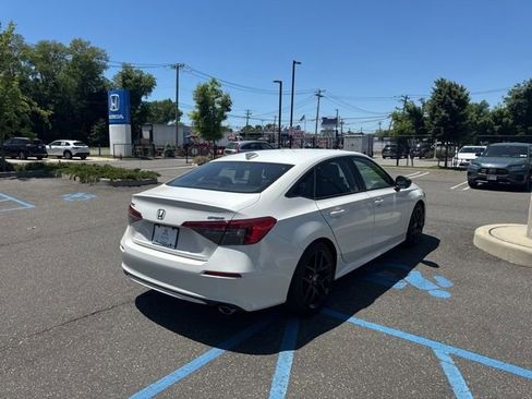 Used 2023 Honda Civic Sport image 8