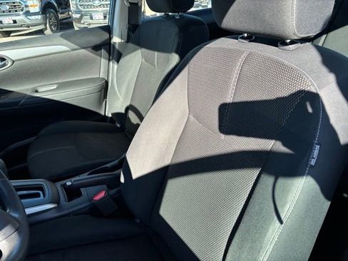 Used 2018 Nissan Sentra S image 12