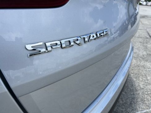Used 2017 Kia Sportage EX FWD image 32