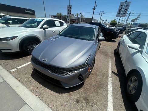 Used 2021 Kia K5 LXS FWD image 4