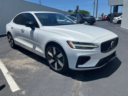 Used 2024 Volvo S60 T8 Core w/ Climate Package AWD/4WD image 5