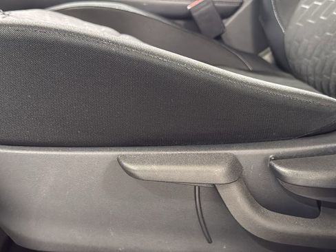 Used 2024 Nissan Kicks SV image 14