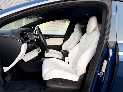 Used 2017 Tesla Model X 75D image 17