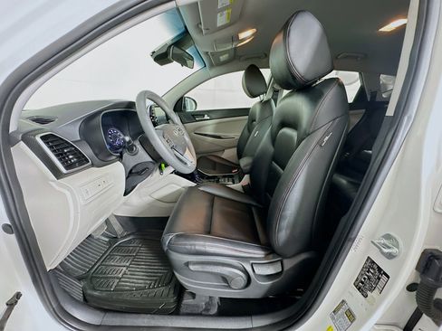 Used 2021 Hyundai Tucson SE image 13