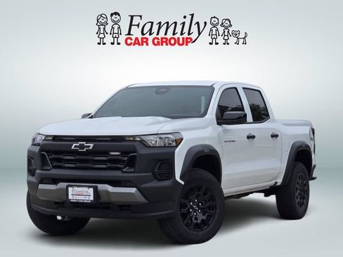 Used 2026 Chevrolet Colorado Trail Boss AWD/4WD image 1