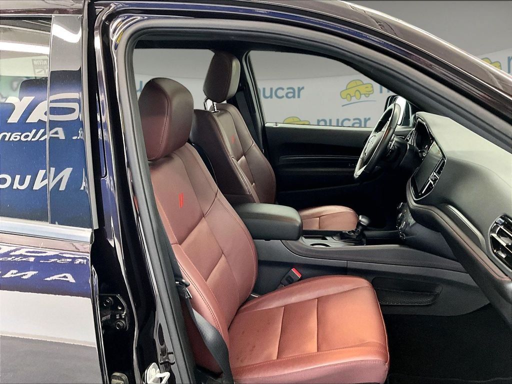 Used 2025 Dodge Durango GT AWD/4WD image 11