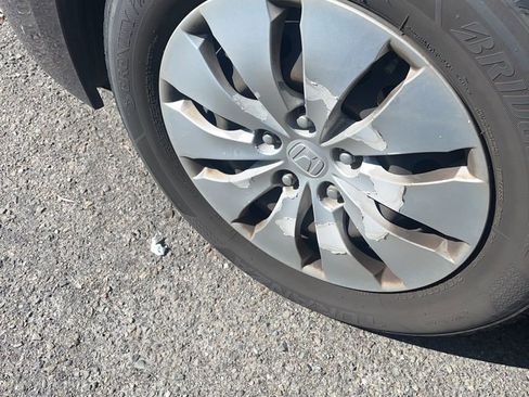 Used 2011 Honda Accord LX image 9