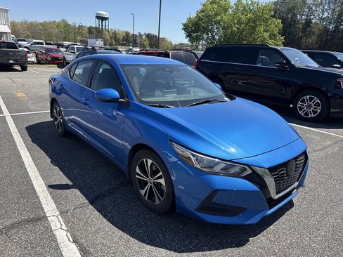 Used 2022 Nissan Sentra SV w/ Lighting Package image 18
