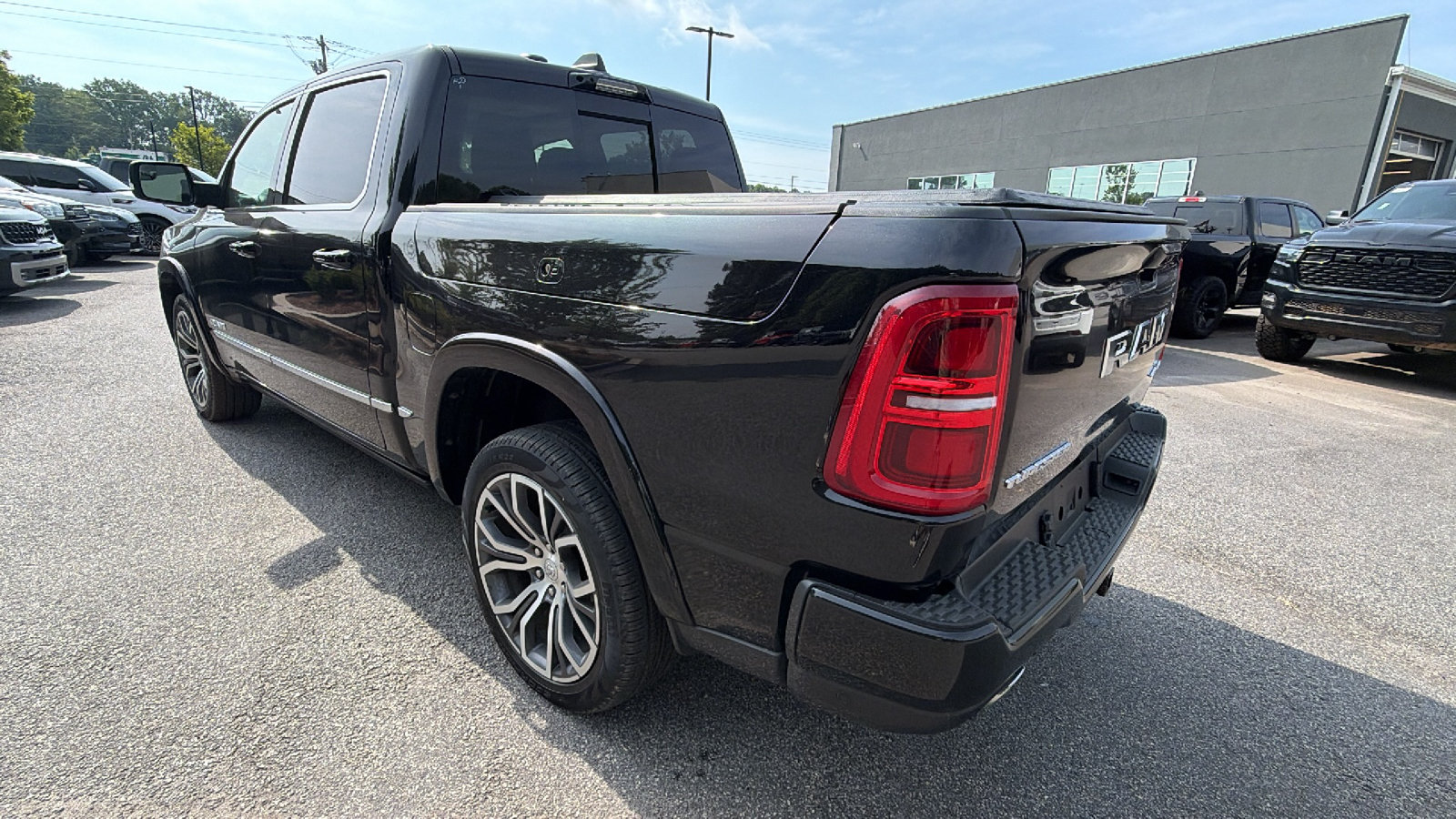 Certified 2025 RAM 1500 Tungsten AWD/4WD image 10