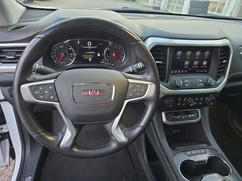 Used 2022 GMC Acadia SLT w/ Elevation Edition FWD image 16