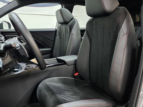 Used 2025 Acura ADX A-Spec image 14