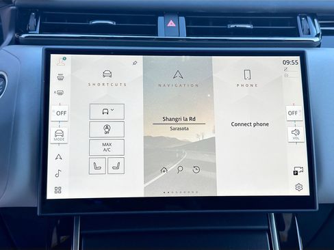 New 2026 Land Rover Range Rover Velar Dynamic SE AWD/4WD image 31