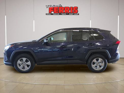 Used 2025 Toyota RAV4 XLE AWD/4WD image 2