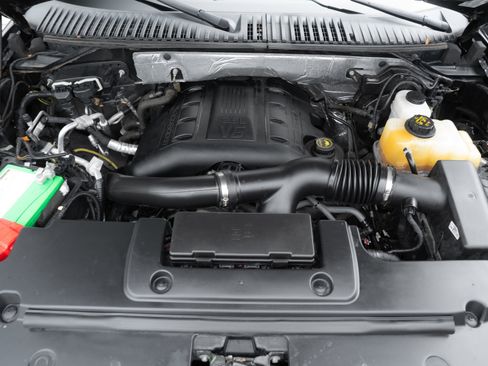Used 2015 Ford Expedition EL Platinum image 37