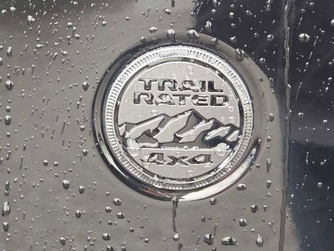 Used 2023 Jeep Wrangler Willys AWD/4WD image 18