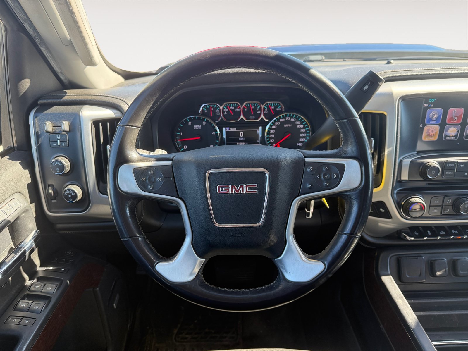 Used 2018 GMC Sierra 2500 SLT w/ Duramax Plus Package AWD/4WD image 12