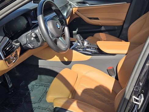 Used 2023 BMW 530i w/ M Sport Package RWD image 10