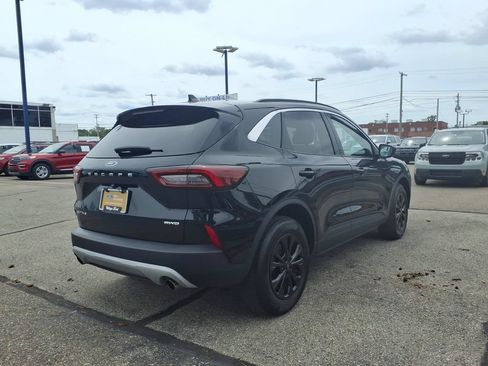 Certified 2023 Ford Escape Active AWD/4WD image 6