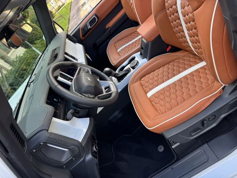 Used 2025 Ford Bronco Outer Banks image 15