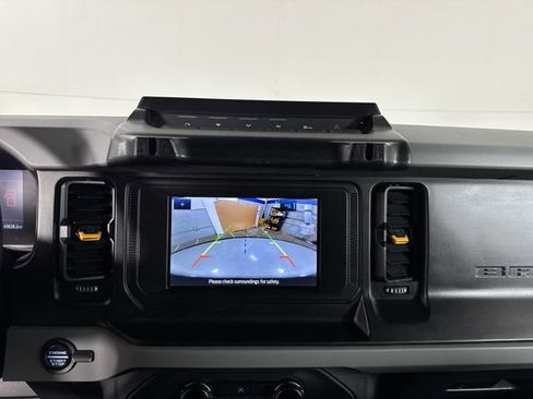 Used 2023 Ford Bronco Badlands AWD/4WD image 9