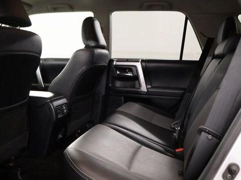 Used 2020 Toyota 4Runner SR5 Premium image 28